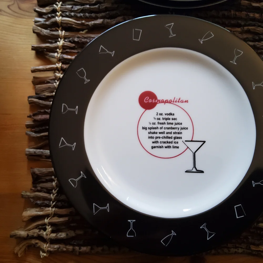 Pottery Barn Retro Salad Appetizer Plates. Set Of 6 EUC - Picture 6 of 11